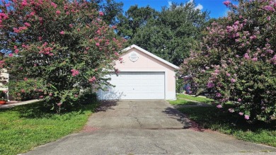 Beautiful 2-Bedroom, 2-Bath Home with Golf Course Views in Ocala on Ocala Palms Golf and Country Club in Florida - for sale on GolfHomes.com, golf home, golf lot