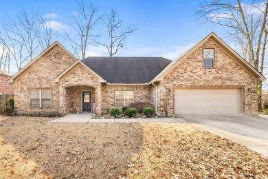 Spacious and Impressive Open Floor Plan! The primary suite is on Silver Springs Country Club in Arkansas - for sale on GolfHomes.com, golf home, golf lot