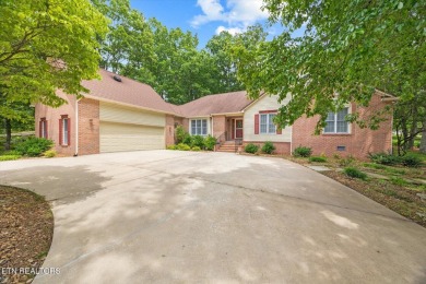 Stunning Golf Front Brick Home on the 6th Green of Druid Hills - on Druid Hills Golf Club in Tennessee - for sale on GolfHomes.com, golf home, golf lot