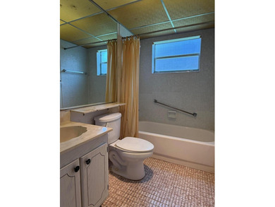 Welcome to 580 Brittany M! This ground-floor 2BR/2BA condo on Kings Point Golf -Flanders Way in Florida - for sale on GolfHomes.com, golf home, golf lot