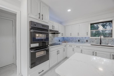 *****  ALL  OFFERS  ARE  STILL  WELCOME,  SHOWINGS  ARE  STILL on Ridglea Golf Course in Texas - for sale on GolfHomes.com, golf home, golf lot