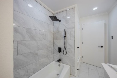 *****  ALL  OFFERS  ARE  STILL  WELCOME,  SHOWINGS  ARE  STILL on Ridglea Golf Course in Texas - for sale on GolfHomes.com, golf home, golf lot
