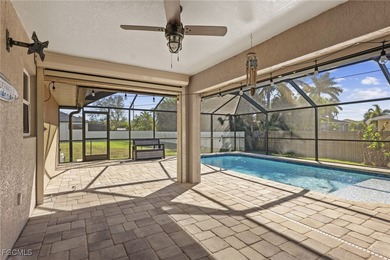 This inviting 3 bedroom, 2 bathroom pool home offers easy on Palmetto-Pine Country Club in Florida - for sale on GolfHomes.com, golf home, golf lot