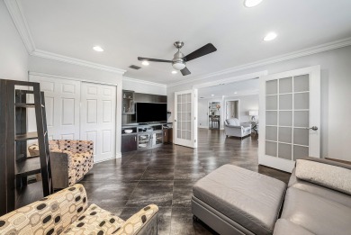 Fully furnished, first-floor, true 3-bedroom condo with on  in Florida - for sale on GolfHomes.com, golf home, golf lot