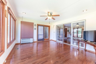 This Beautiful Brick 4BR-3.5BA home is located on an extra-large on Santee-Cooper Country Club in South Carolina - for sale on GolfHomes.com, golf home, golf lot