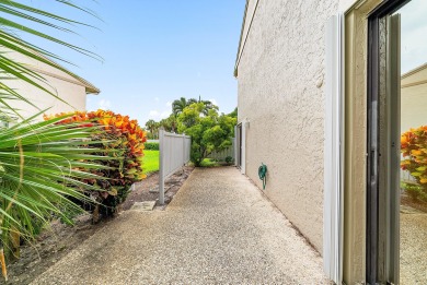 Fully furnished, first-floor, true 3-bedroom condo with on  in Florida - for sale on GolfHomes.com, golf home, golf lot