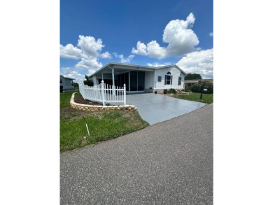 STUNNING GOLF COURSE VIEWS - 2 Bed 2 Bath - Spacious Home - $138 on Four Lakes Golf Club in Florida - for sale on GolfHomes.com, golf home, golf lot