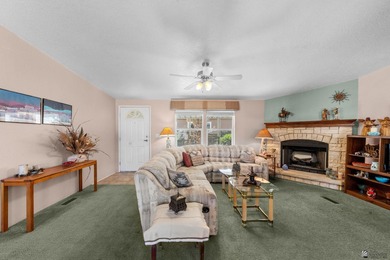 Welcome to your perfect desert retreat! This well-maintained 3 on Foothills Executive Golf Course in Arizona - for sale on GolfHomes.com, golf home, golf lot