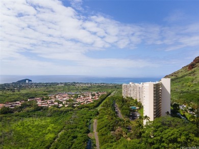 This is your chance to own a piece of paradise in Hawaii! Enjoy on Makaha Valley Country Club in Hawaii - for sale on GolfHomes.com, golf home, golf lot