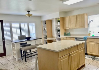 Beautiful high ceiling single family home at Ocean Pointe. One on Hoakalei Country Club At Ocean Pointe in Hawaii - for sale on GolfHomes.com, golf home, golf lot