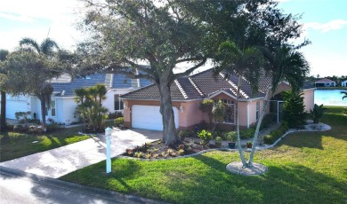 **PLEASE ENJOY THE 3D INTERACTIVE VIRTUAL TOUR ASSOCIATED WITH on Seminole Lakes Country Club in Florida - for sale on GolfHomes.com, golf home, golf lot