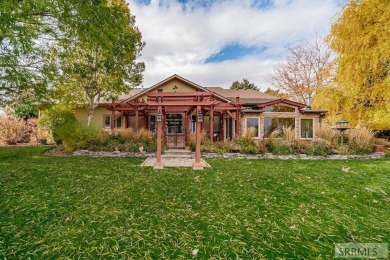 This immaculate dream home property sits on the Sage Lake Golf on Sage Lakes Municipal Golf Course in Idaho - for sale on GolfHomes.com, golf home, golf lot