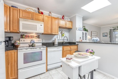 Condo Living at it's Best -- Welcome to this 1 Bedroom 1.5 Bath on The Valley At Eastport in South Carolina - for sale on GolfHomes.com, golf home, golf lot