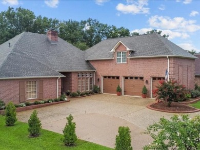 This classic Hollytree home is a unique find in an upscale golf on Hollytree Country Club in Texas - for sale on GolfHomes.com, golf home, golf lot