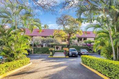 Level entry main floor (zero stairs), unmatched Golf Course view on Kaanapali Golf Courses in Hawaii - for sale on GolfHomes.com, golf home, golf lot