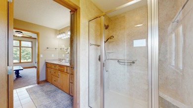 Discover the space and comfort of this phenomenal walk-out ranch on River Valley Golf Course in Iowa - for sale on GolfHomes.com, golf home, golf lot