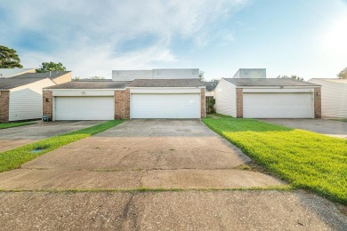 Spacious 3-bedroom, 2-bath townhouse in the desirable Crown on Crown Colony Country Club in Texas - for sale on GolfHomes.com, golf home, golf lot
