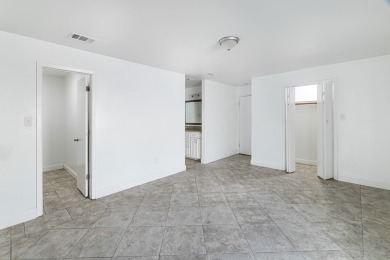 Spacious 3-bedroom, 2-bath townhouse in the desirable Crown on Crown Colony Country Club in Texas - for sale on GolfHomes.com, golf home, golf lot