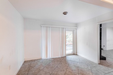 Spacious 3-bedroom, 2-bath townhouse in the desirable Crown on Crown Colony Country Club in Texas - for sale on GolfHomes.com, golf home, golf lot