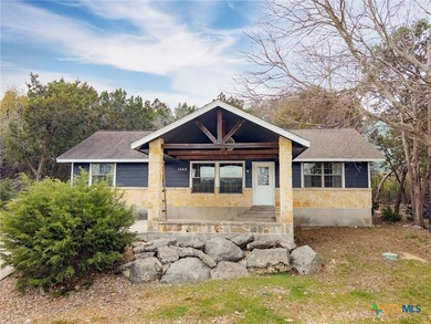 Beautiful Hill Country retreat near Canyon Lake! Situated on two on Canyon Lake Golf Club in Texas - for sale on GolfHomes.com, golf home, golf lot