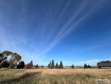 Here is a great 1.82 acre lot over looking the St. Anthony Golf on Fremont County Golf Course in Idaho - for sale on GolfHomes.com, golf home, golf lot