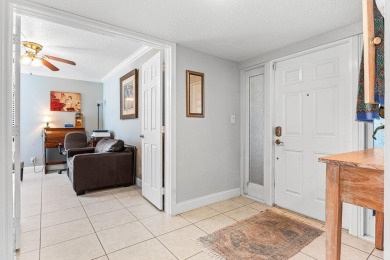 Beautifully updated three bedroom condo in an excellent Central on  in Florida - for sale on GolfHomes.com, golf home, golf lot