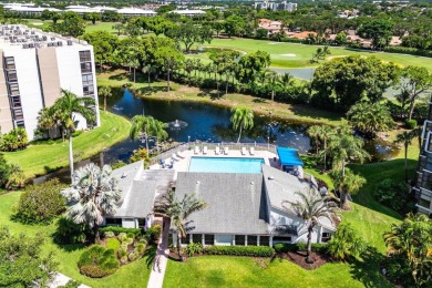 Beautifully updated three bedroom condo in an excellent Central on  in Florida - for sale on GolfHomes.com, golf home, golf lot