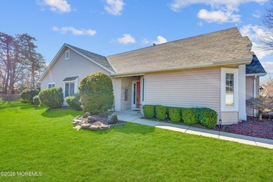 Beautifully updated & meticulously maintained Turnberry I model on Greenbriar Woodlands in New Jersey - for sale on GolfHomes.com, golf home, golf lot