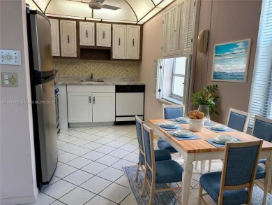 AMAZING APARTMENT, LOCATED IN THE DECIRABLE KINGS POINT ACTIVE on Kings Point Golf -Flanders Way in Florida - for sale on GolfHomes.com, golf home, golf lot