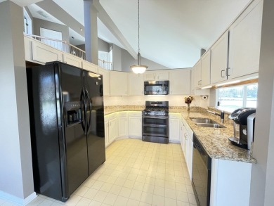 *Rare..End Unit Gem - More Light, More Privacy, More Value!* on The Arboretum Club in Illinois - for sale on GolfHomes.com, golf home, golf lot