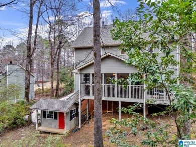 Fall in love with this beautiful 3BR, 2.5BA home in the heart of on Riverchase Country Club in Alabama - for sale on GolfHomes.com, golf home, golf lot