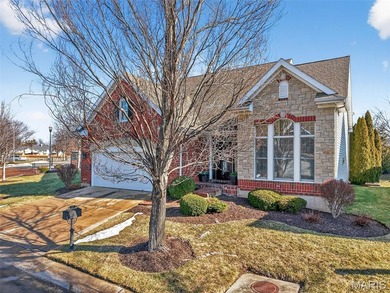 Winghaven has its newest listing, a detached villa in the on Winghaven Country Club in Missouri - for sale on GolfHomes.com, golf home, golf lot
