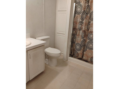 Over 1200 sq. ft. of comfortable living with a 1 car garage on Ocala Palms Golf and Country Club in Florida - for sale on GolfHomes.com, golf home, golf lot