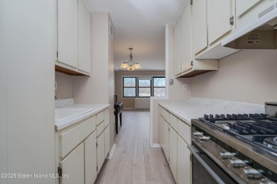 This spacious 1 bedroom, 1 bath with ample closet space, freshly on Silver Lake Golf Course in New York - for sale on GolfHomes.com, golf home, golf lot