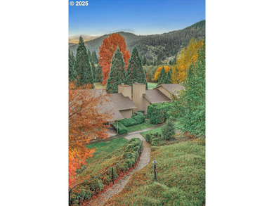 Remodeled ground floor corner end unit with tremendous views on The Resort at the Mountain in Oregon - for sale on GolfHomes.com, golf home, golf lot