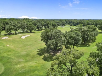 Welcome to this beautifully designed TURN-KEY 4B/3Ba Patio home on The Links at Stono Ferry in South Carolina - for sale on GolfHomes.com, golf home, golf lot