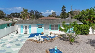 Move in Ready! Beautiful home in Venice Gardens with no on Jacaranda West Country Club in Florida - for sale on GolfHomes.com, golf home, golf lot