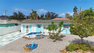 Move in Ready! Beautiful home in Venice Gardens with no on Jacaranda West Country Club in Florida - for sale on GolfHomes.com, golf home, golf lot