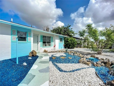 Move in Ready! Beautiful home in Venice Gardens with no on Jacaranda West Country Club in Florida - for sale on GolfHomes.com, golf home, golf lot