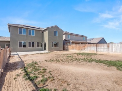 Welcome to this stunning 2-story home in the exclusive gated on Ridge Creek Dinuba Golf Course in California - for sale on GolfHomes.com, golf home, golf lot