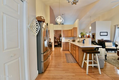 Private, large end-unit townhouse located on a private on McGregor Links Country Club in New York - for sale on GolfHomes.com, golf home, golf lot