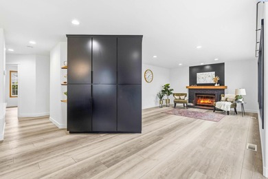 MLS# 290613 Welcome to this beautifully maintained 2,640 sq ft on Canyon Lakes Golf Course in Washington - for sale on GolfHomes.com, golf home, golf lot