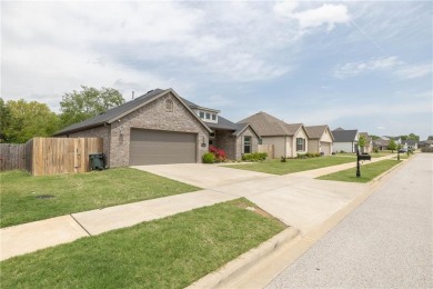 Looking for suburban living in a quiet setting, look no further on Stonebridge Meadows Golf Club in Arkansas - for sale on GolfHomes.com, golf home, golf lot