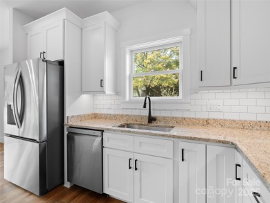 Welcome Home to Style, Comfort, and Location! This stunning on Waynesville Country Club Inn in North Carolina - for sale on GolfHomes.com, golf home, golf lot