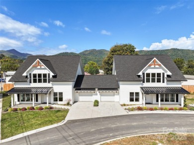 Welcome Home to Style, Comfort, and Location! This stunning on Waynesville Country Club Inn in North Carolina - for sale on GolfHomes.com, golf home, golf lot