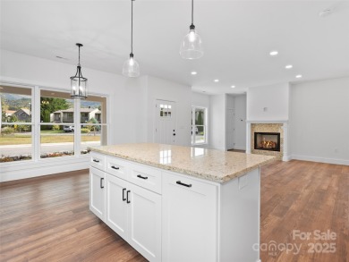 Welcome Home to Style, Comfort, and Location! This stunning on Waynesville Country Club Inn in North Carolina - for sale on GolfHomes.com, golf home, golf lot