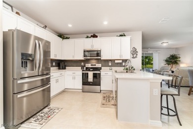 ENJOY THE MANY BENEFITS OF OWNING A VILLA IN THE MAGNOLIA on Herons Glen Golf and Country Club in Florida - for sale on GolfHomes.com, golf home, golf lot
