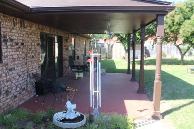 One owner home!  This home has been meticulously maintained and on Woodward Municipal Golf Course in Oklahoma - for sale on GolfHomes.com, golf home, golf lot
