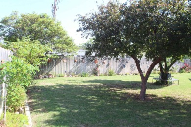 One owner home!  This home has been meticulously maintained and on Woodward Municipal Golf Course in Oklahoma - for sale on GolfHomes.com, golf home, golf lot