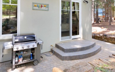 Welcome to this beautifully designed golf course retreat in Lake on Lake Almanor West Golf Course in California - for sale on GolfHomes.com, golf home, golf lot